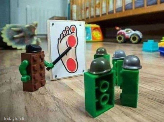 LEGO starts its Christmas preparations! 🎄
