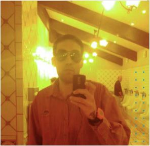 Who takes their profile pic in the men's loo? 😆