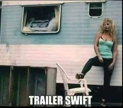 Taylor Swift's twin sister? 😀